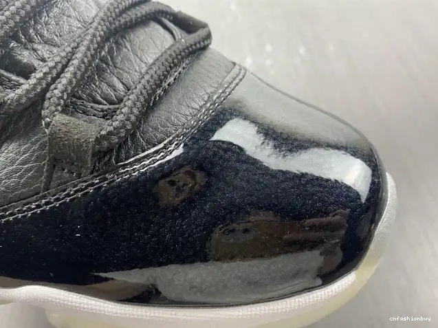 Low Air 72-10 Jordan Retro AV2187-001 11 0514